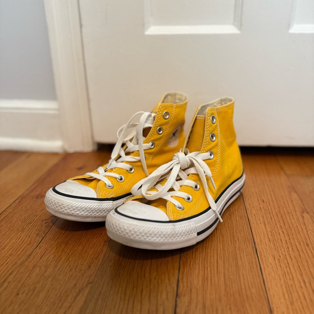 Converse Chuck Taylor High Top Sneakers